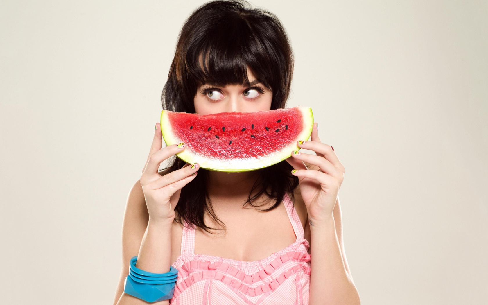 Screenshot №1 pro téma Katy Perry Watermelon Smile 1680x1050