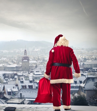 Kostenloses Santa Is Coming Wallpaper für Nokia C6