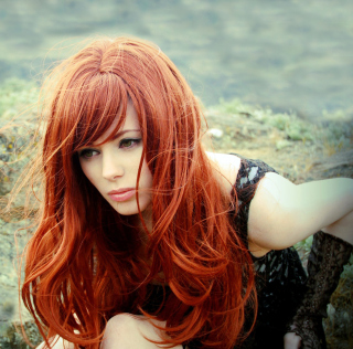 Gorgeous Red Hair Girl With Green Eyes - Obrázkek zdarma pro 1024x1024