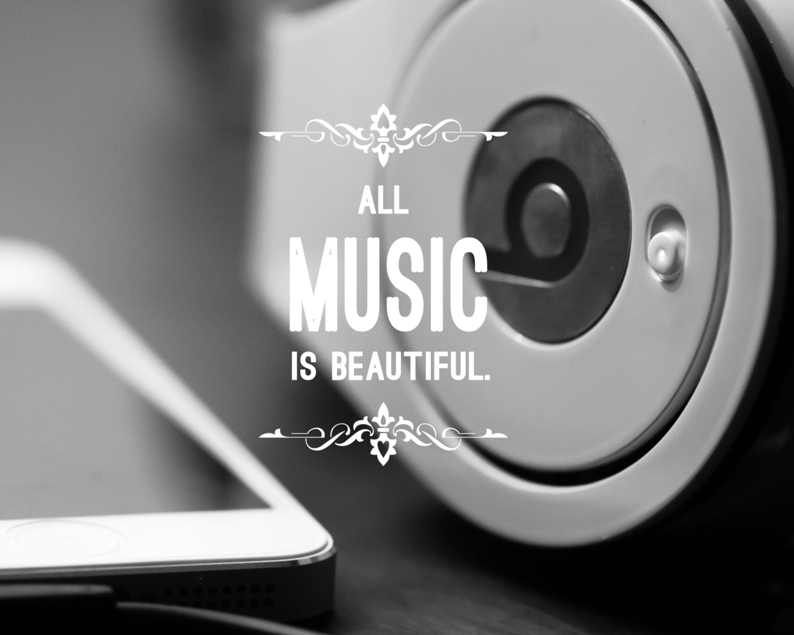 Music Is Beautiful wallpaper 1600x1280