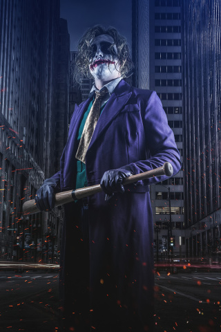 Das Joker Cosplay Wallpaper 320x480