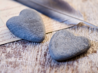 Stone Heart wallpaper 320x240