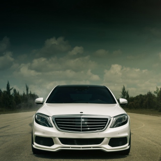 Kostenloses Mercedes-benz S550 Brabus Wallpaper für iPad mini 2