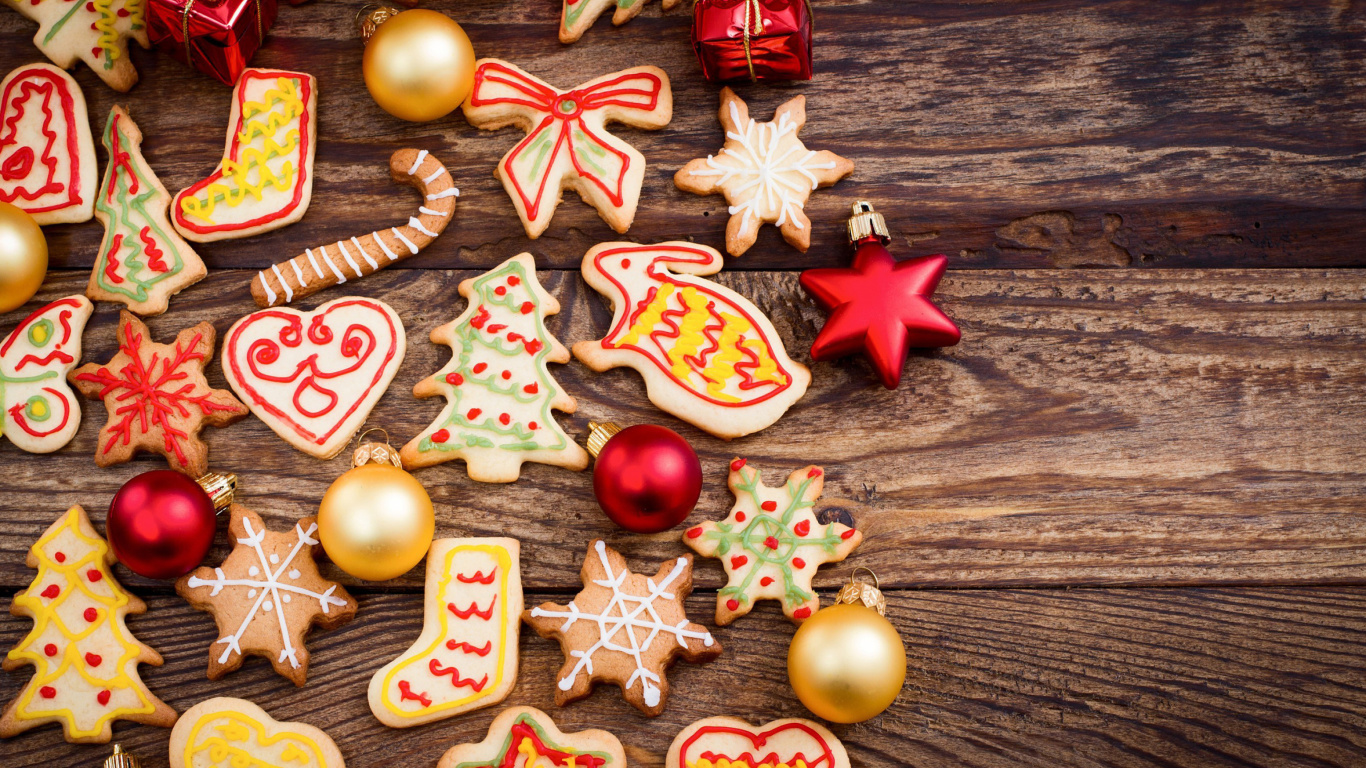 Das Christmas Decorations Cookies and Balls Wallpaper 1366x768