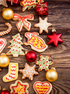 Sfondi Christmas Decorations Cookies and Balls 240x320