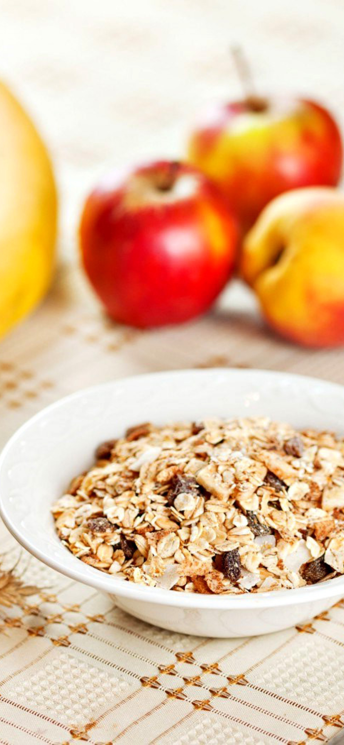 Screenshot №1 pro téma Breakfast with bananas and oatmeal 1170x2532