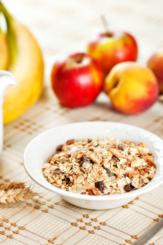 Breakfast with bananas and oatmeal wallpaper 320x480