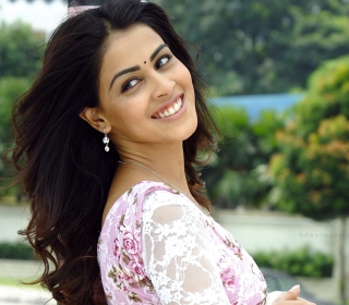 Indian Actress Genelia sfondi gratuiti per 1024x1024