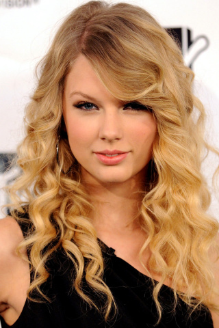 Taylor Swift on MTV wallpaper 320x480