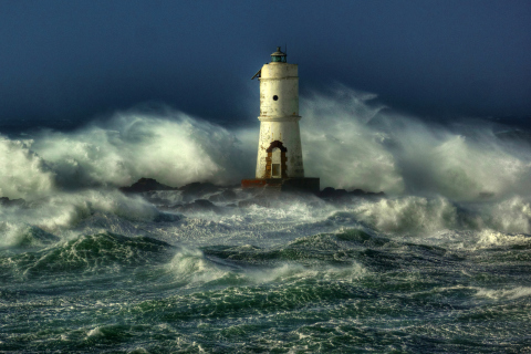 Sfondi Ocean Storm And Lonely Lighthouse 480x320