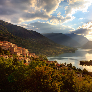 Abruzzo National Park sfondi gratuiti per 128x128