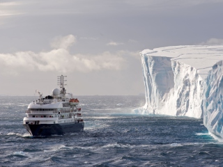 Antarctica Iceberg Ship wallpaper 320x240