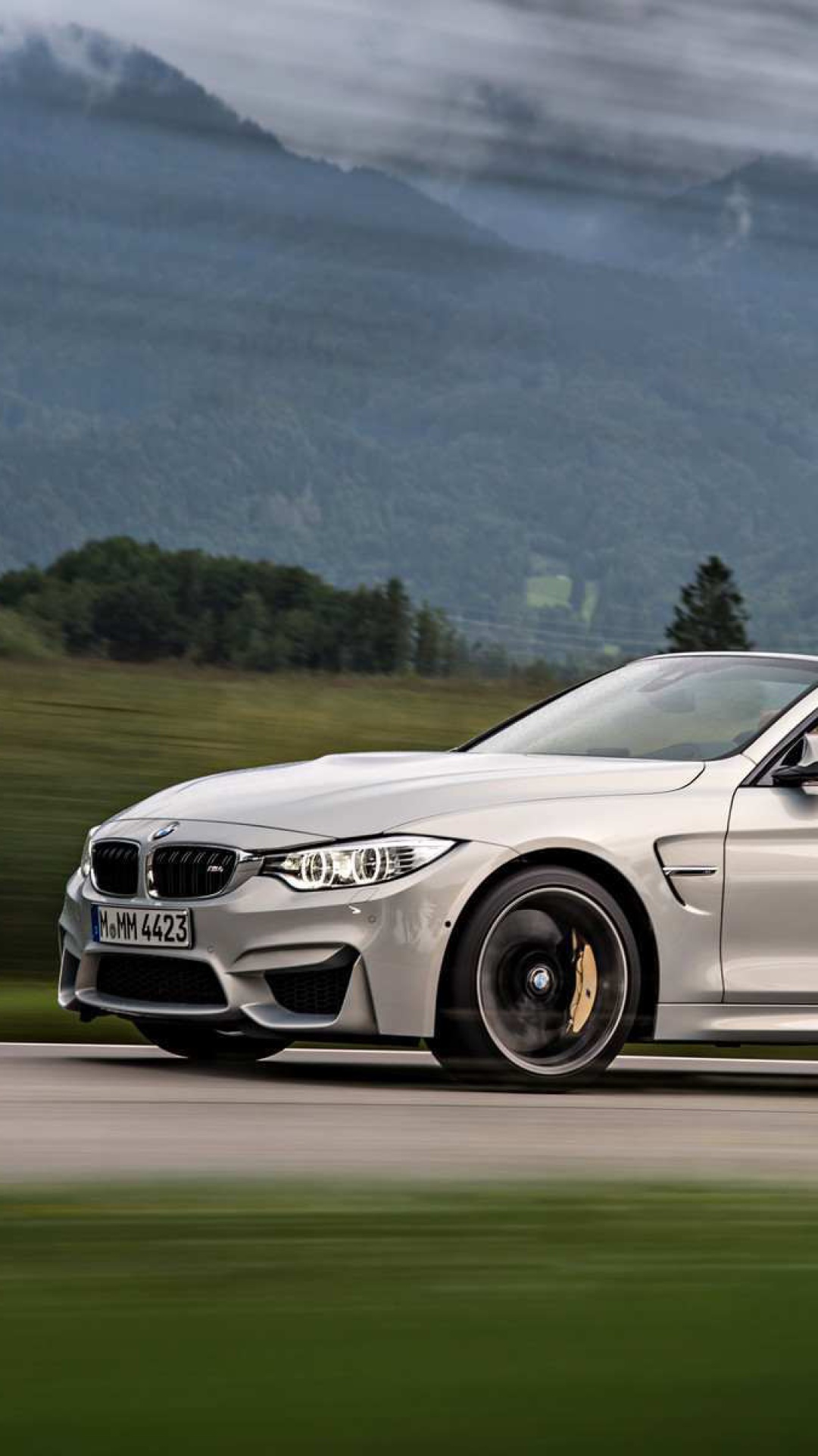 Screenshot №1 pro téma BMW M4 Convertible 1080x1920