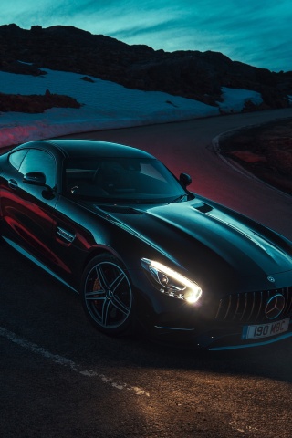 Fondo de pantalla Mercedes Benz AMG GT Roadster in Night 320x480