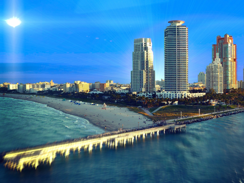 Miami Beach with Hotels wallpaper 800x600