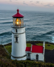 Lighthouse at North Sea wallpaper 176x220