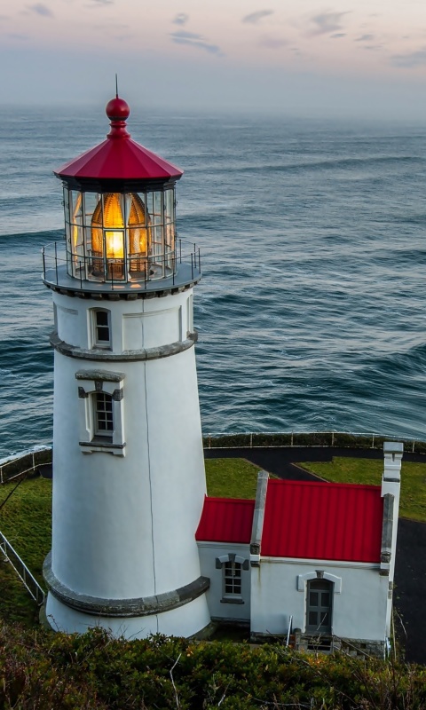 Lighthouse at North Sea wallpaper 480x800