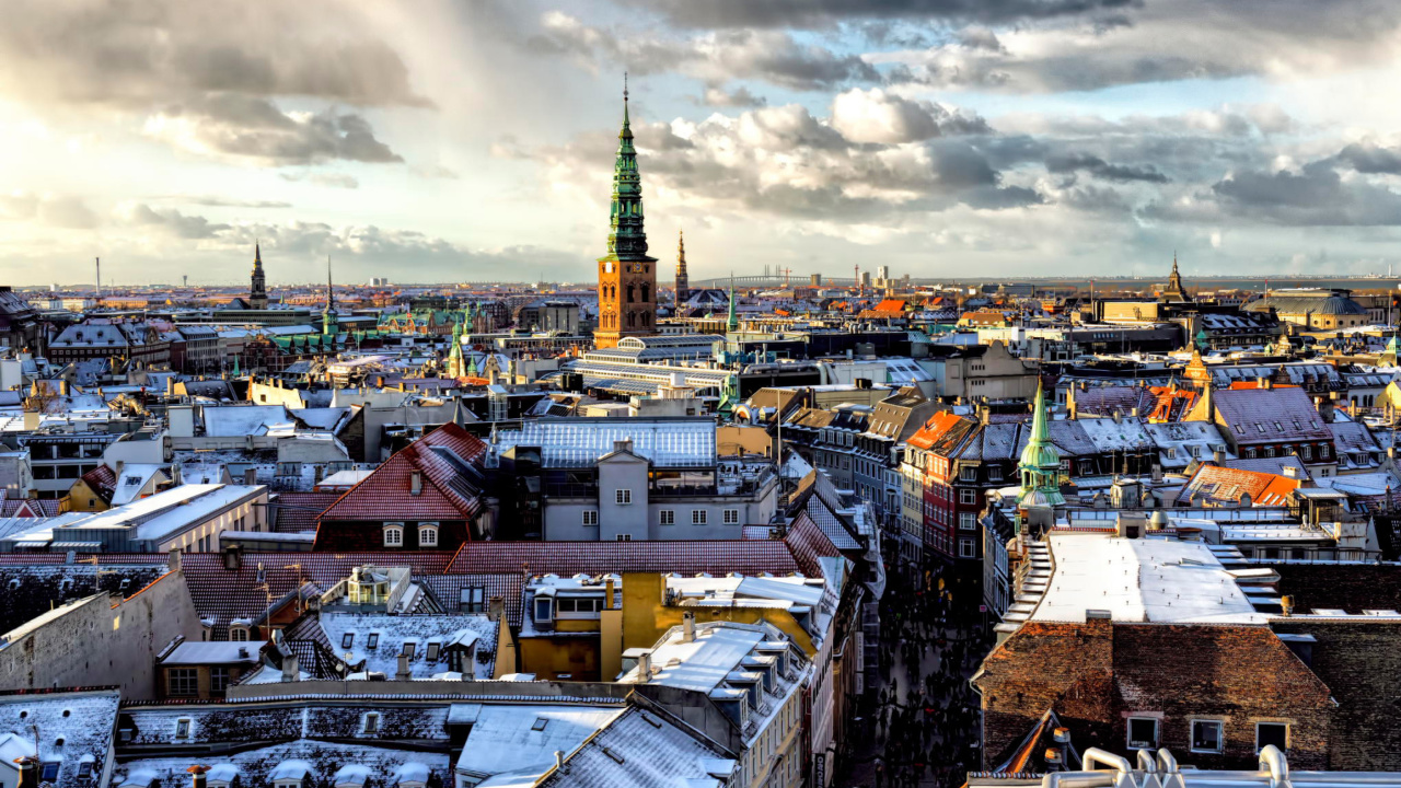 Fondo de pantalla Copenhagen Roofs 1280x720