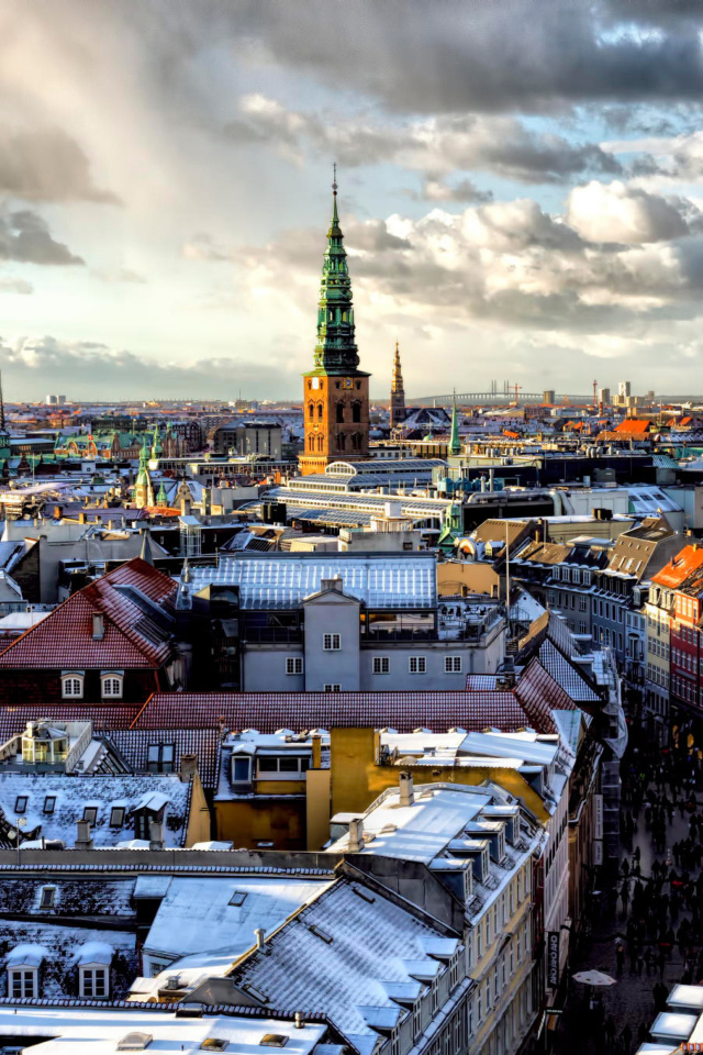 Copenhagen Roofs screenshot #1 640x960