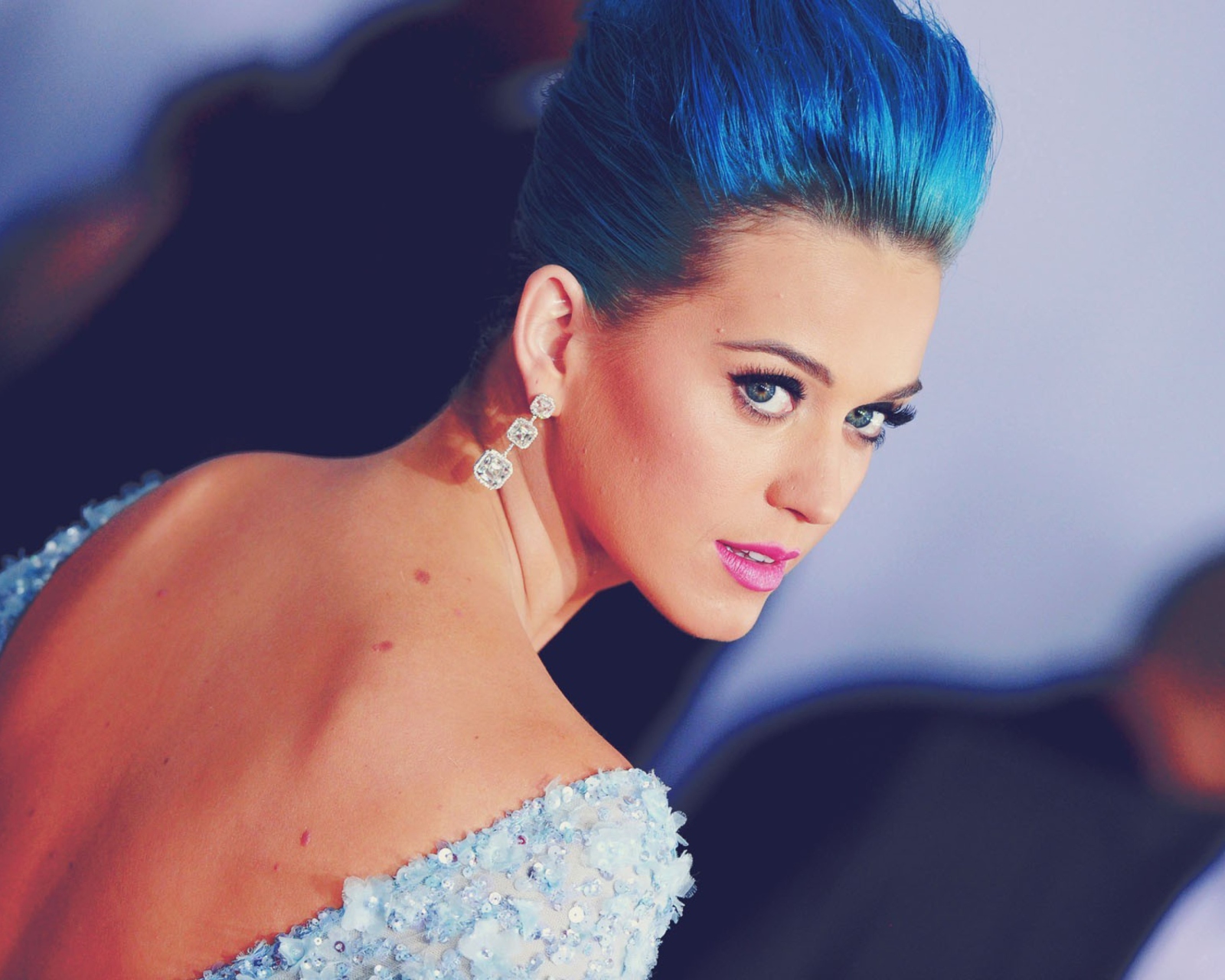 Das Katy Perry Blue Hair Wallpaper 1600x1280