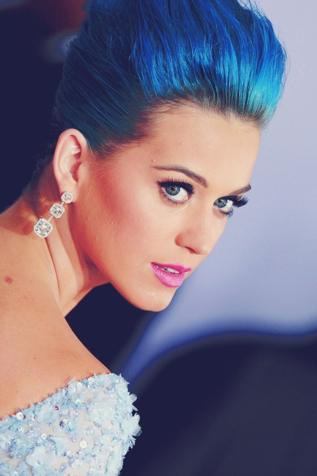 Das Katy Perry Blue Hair Wallpaper 640x960