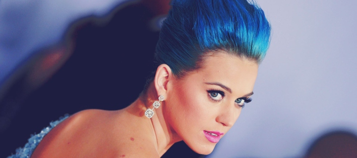 Sfondi Katy Perry Blue Hair 720x320