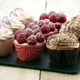 Mixed Berry Cupcakes sfondi gratuiti per iPad mini