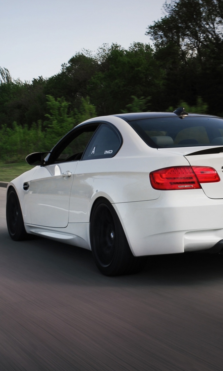 BMW M3 E92 GT2 wallpaper 768x1280