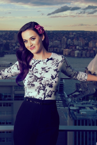 Das Katy Perry In Sydney 2012 Wallpaper 320x480