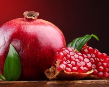 Pomegranate wallpaper 220x176