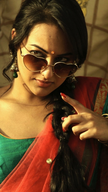 Screenshot №1 pro téma Sonakshi Sinha In Joker 360x640