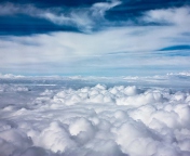 Das Above Clouds Wallpaper 176x144