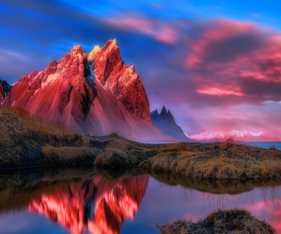 Beautiful Red Sunset Landscape screenshot #1 960x800