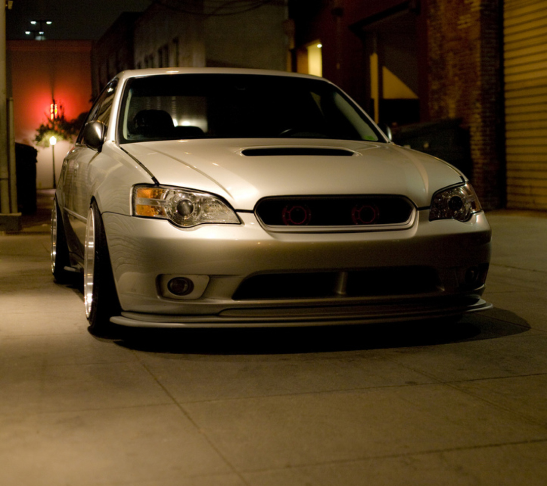 Das Turbo Subaru Legacy In Garage Wallpaper 1080x960