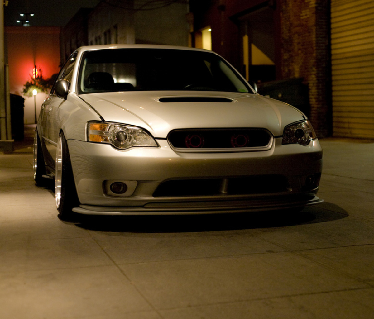 Fondo de pantalla Turbo Subaru Legacy In Garage 1200x1024