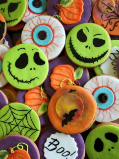 Scary Cookies wallpaper 240x320