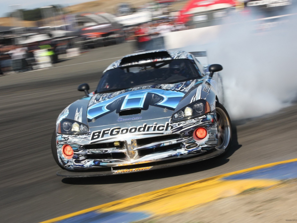 Обои Dodge Viper SRT 10 Drift 1152x864