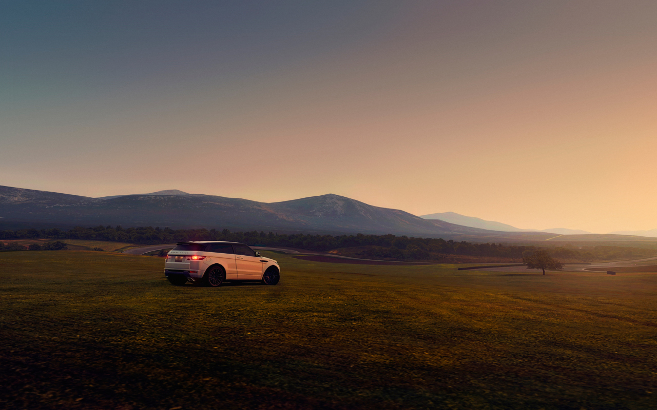 White Range Rover screenshot #1 1280x800