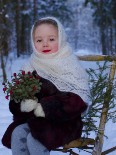 Das Little Girl In Winter Outfit Wallpaper 240x320