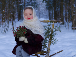 Little Girl In Winter Outfit wallpaper 320x240