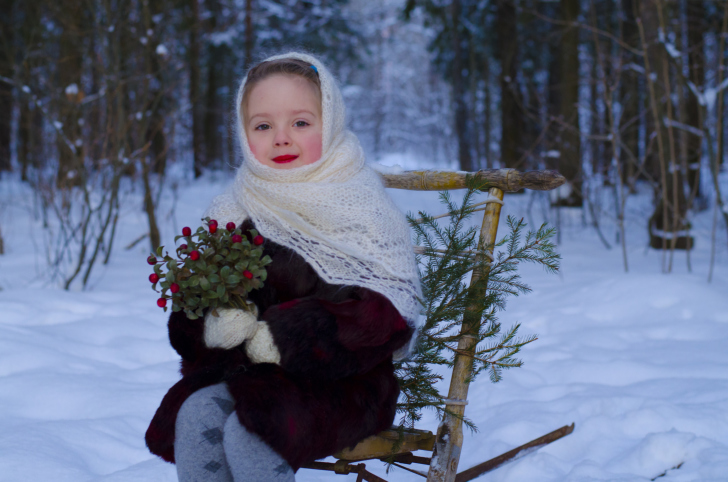 Fondo de pantalla Little Girl In Winter Outfit