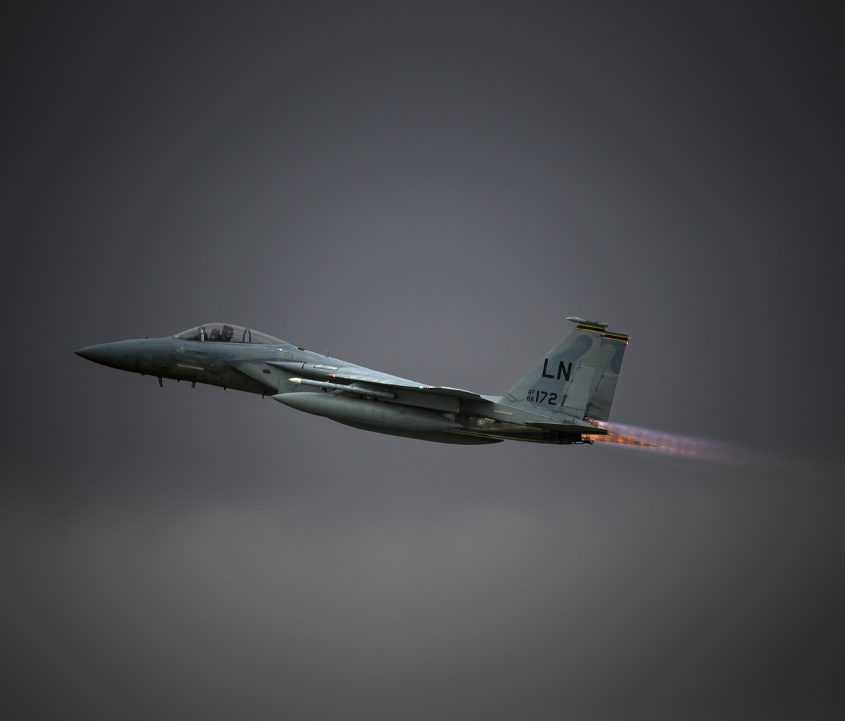 Screenshot №1 pro téma McDonnell Douglas F-15 Eagle Fighter Aircraft 1200x1024