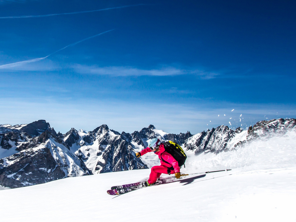 Fondo de pantalla Skiing in Aiguille du Midi 1024x768