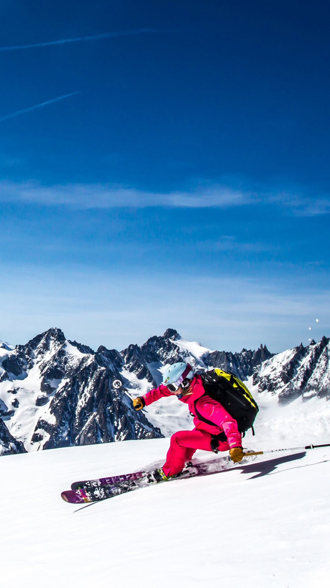 Fondo de pantalla Skiing in Aiguille du Midi 1080x1920