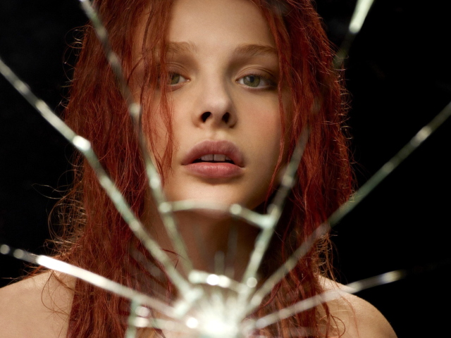 Chloë Grace Moretz As Stephen King's Carrie screenshot #1 640x480