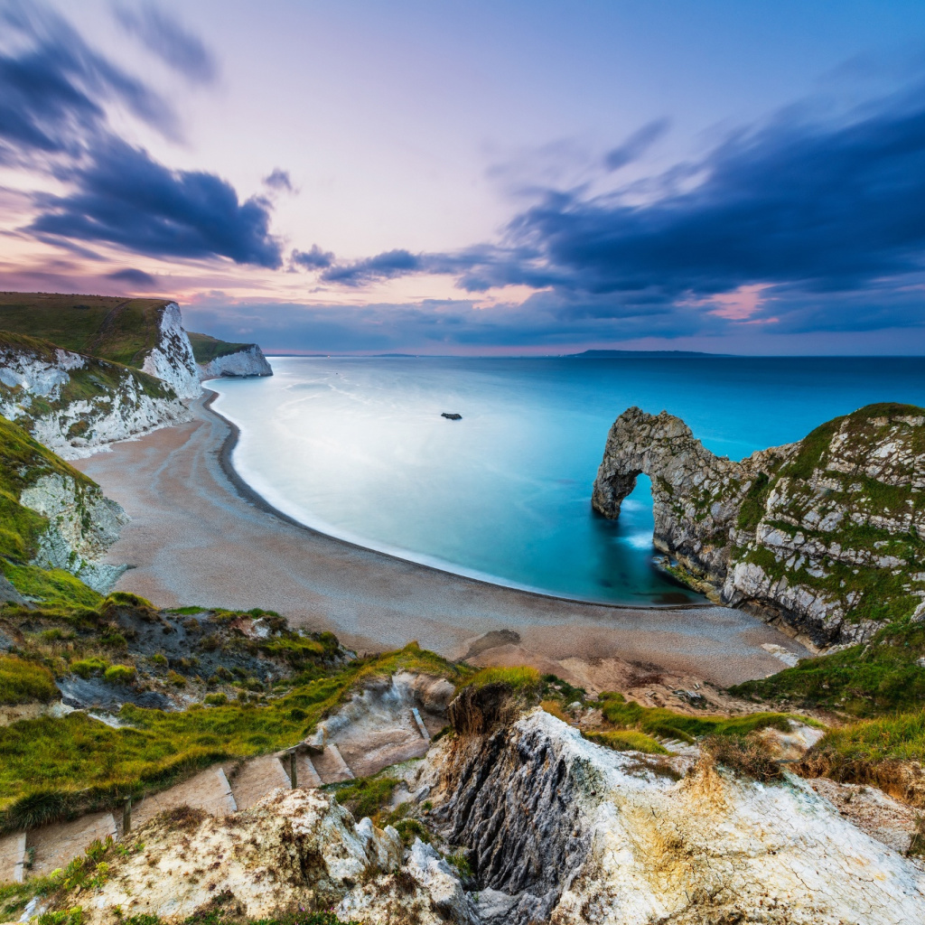 Durdle Door on Jurassic Coast in Dorset, England wallpaper 1024x1024