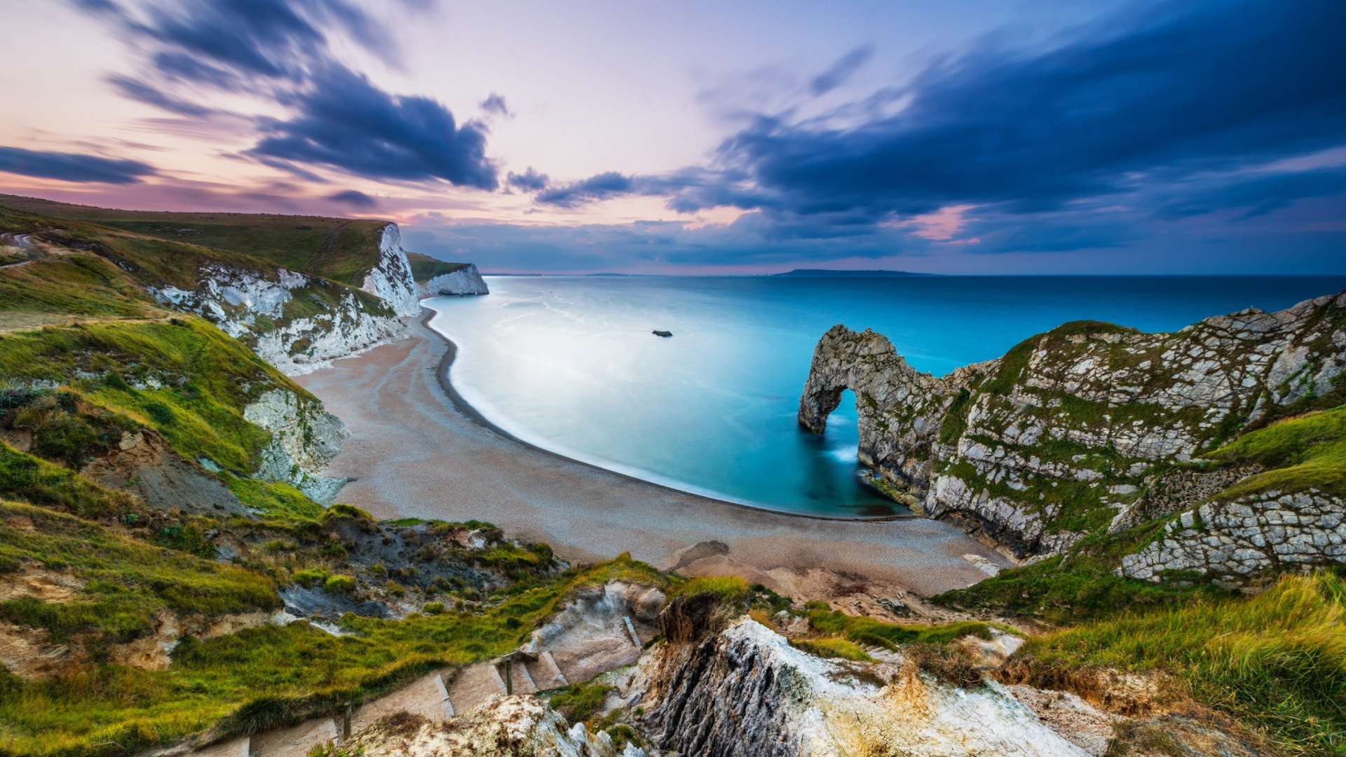 Durdle Door on Jurassic Coast in Dorset, England screenshot #1 1920x1080