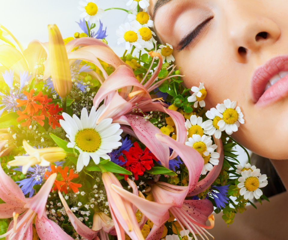 Bouquet And Girl wallpaper 960x800