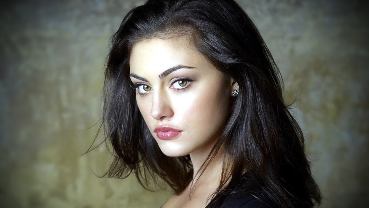 Fondo de pantalla Phoebe Tonkin 1280x720