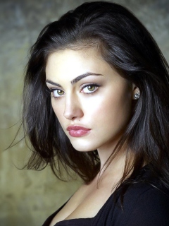 Screenshot №1 pro téma Phoebe Tonkin 240x320